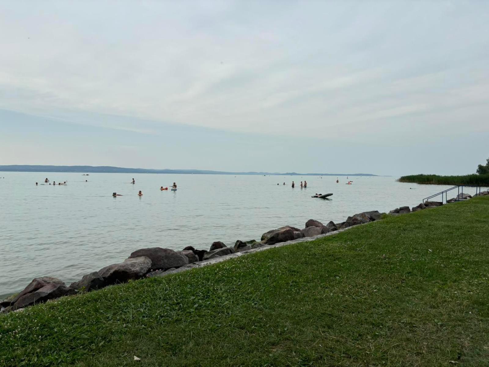 Mi Casa Soleada Villa Balatonszárszó Eksteriør billede